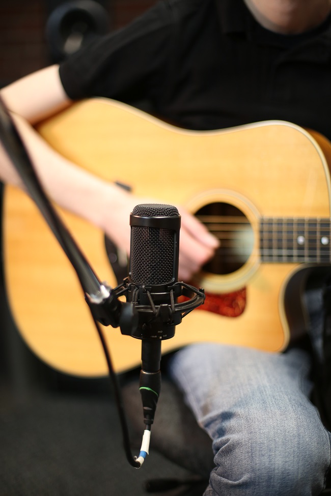 Once LCD Close Mic